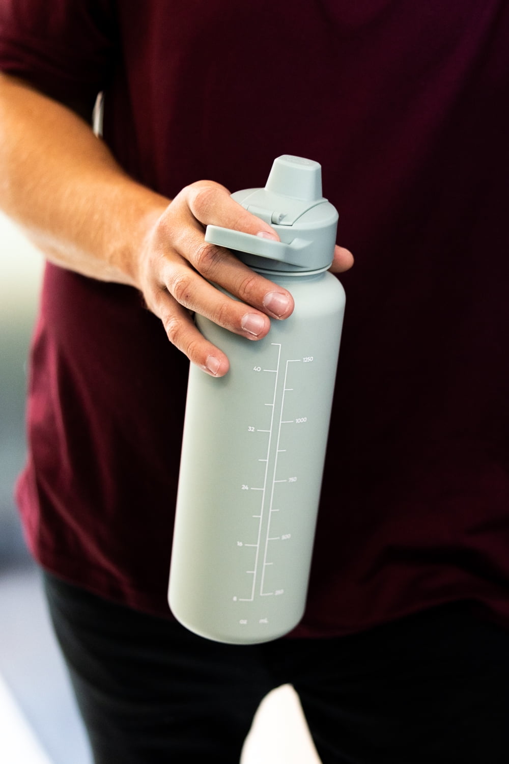 Simple Modern 48 fl oz Reusable Tritan Summit Water Bottle with Silicone Straw Lid|Seaglass Sage - UZFB