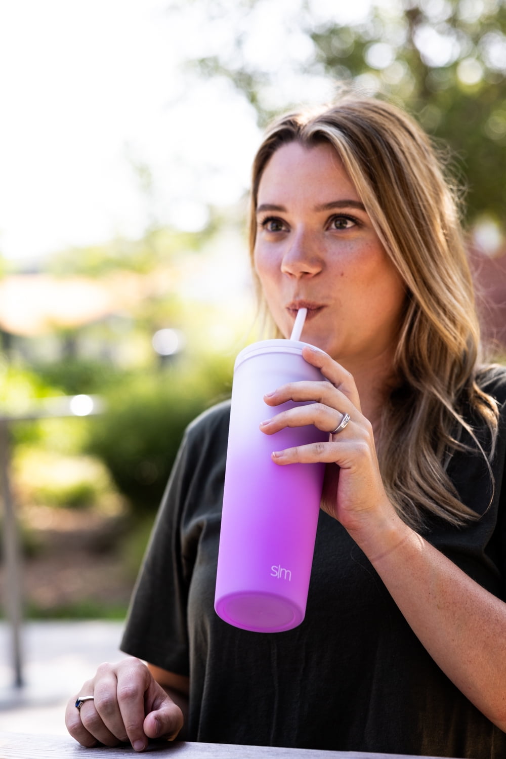Simple Modern 24 fl oz Double Wall Plastic Classic Tumbler with Straw|Opalescent - 9GGR