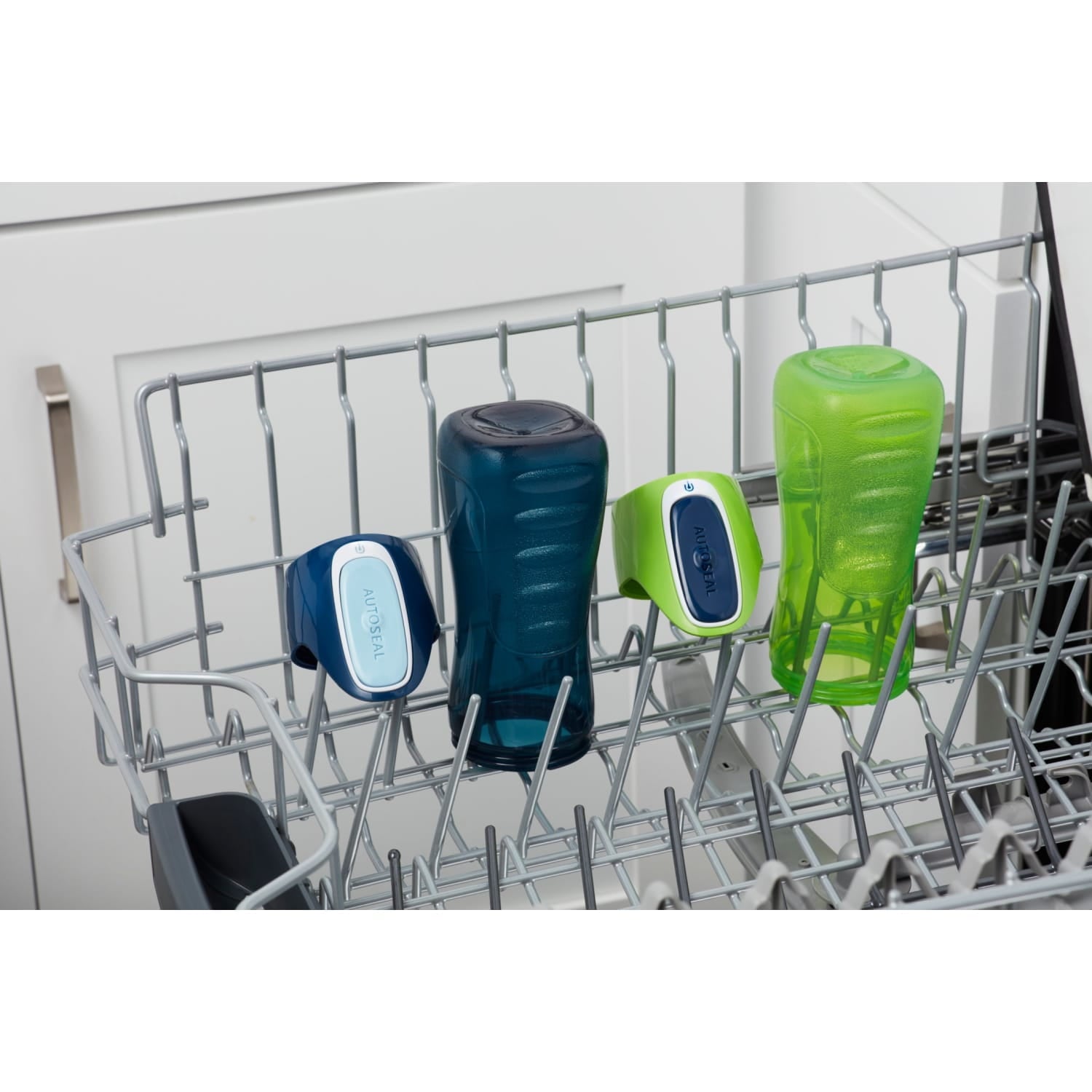 Contigo Kids Trekker Water Bottle with AUTOSEAL Lid Navy Blue and Granny Smith Green, 14 fl oz., 2-pack - U8G6