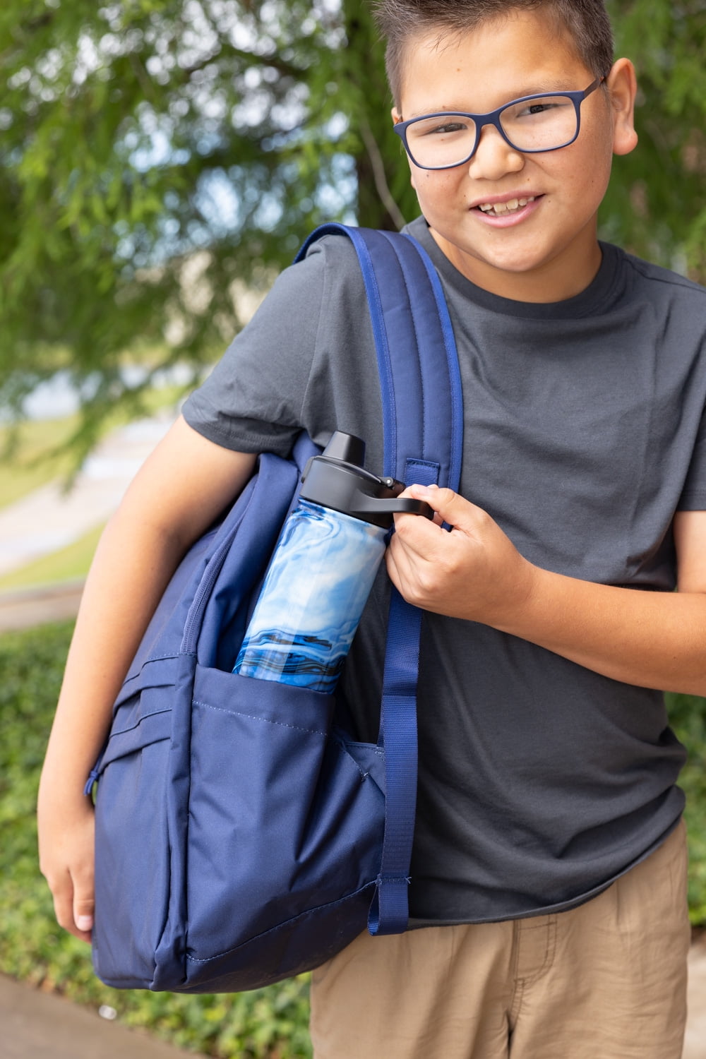 Simple Modern 18 fl oz Insulated Stainless Steel Summit Water Bottle with Covered Silicone Straw Lid | Sweet Taffy - 5MNL