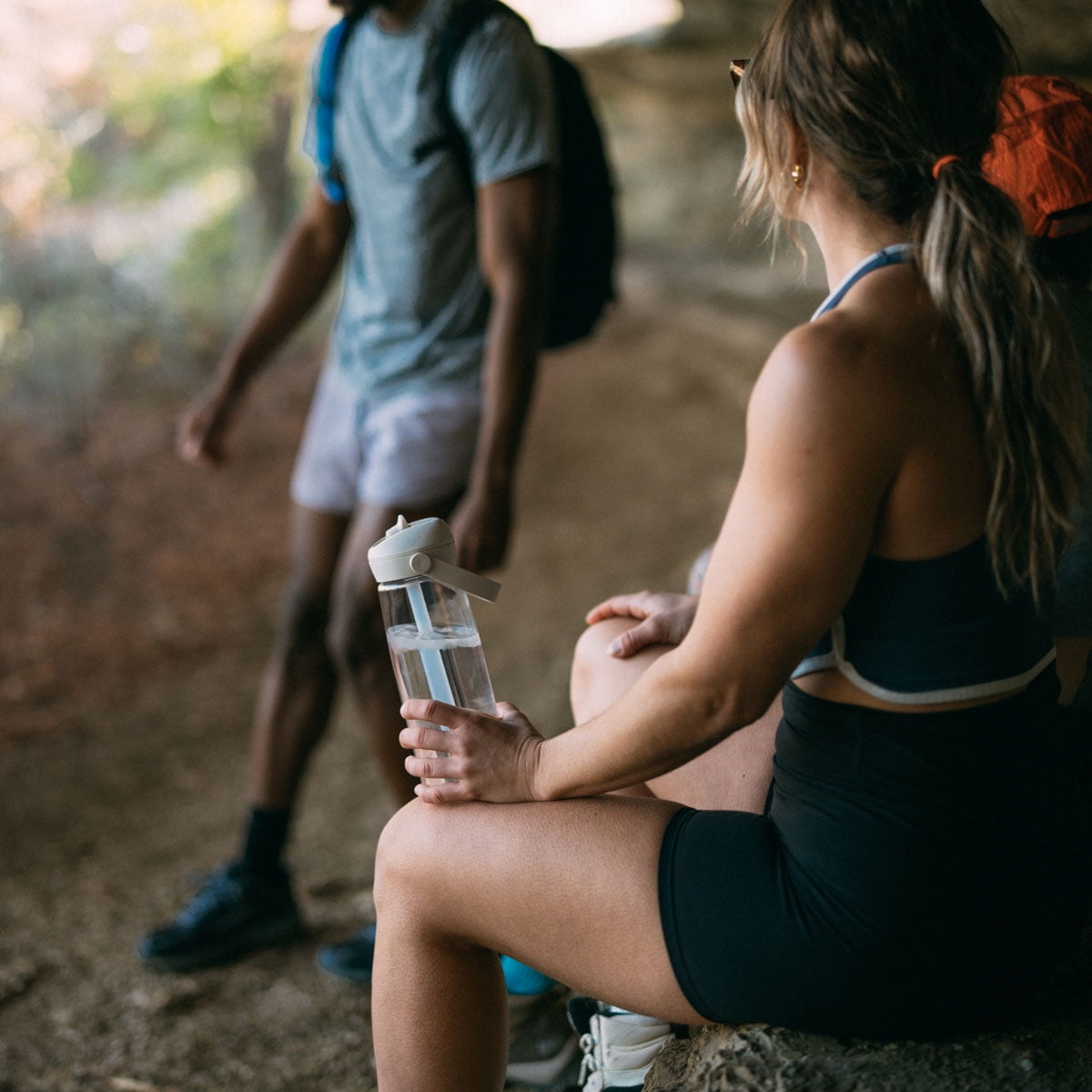 Camelbak Thrive Chug Water Bottle 32oz, Charcoal - CSDY