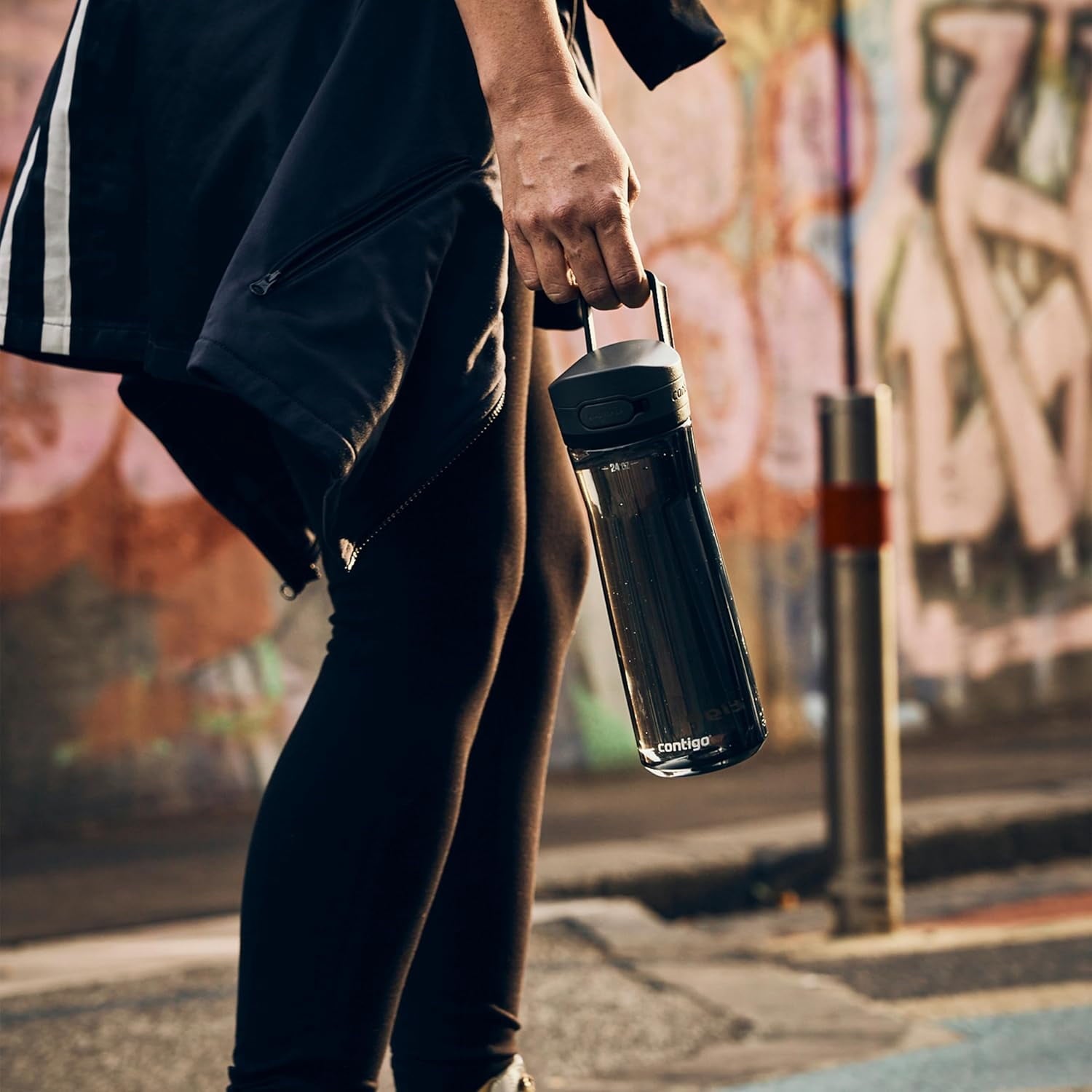 Contigo - Water Bottle with Leak-Proof and Locking Lid, BPA Free, 709ml Capacity, Black - GY2A