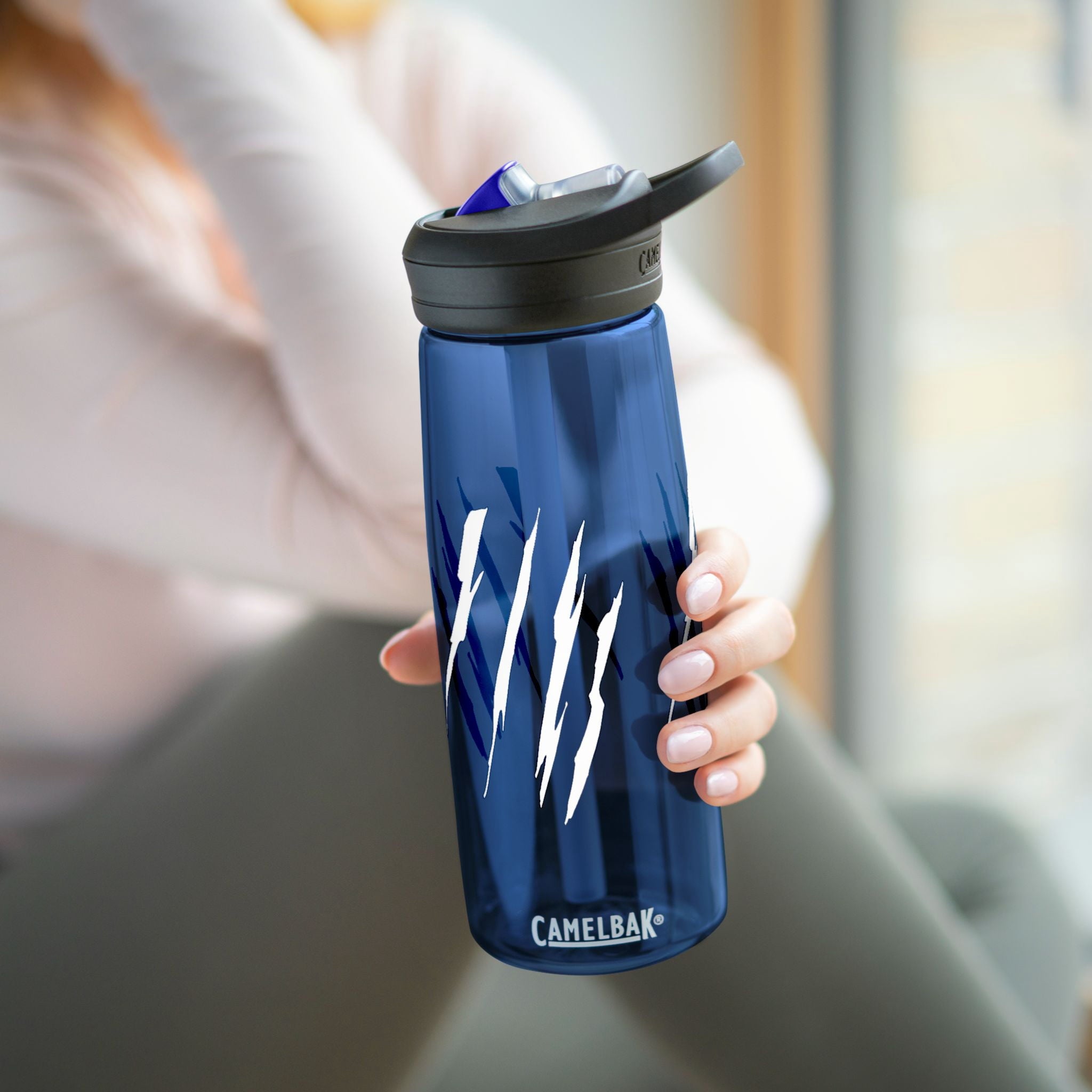 Effete Feline Claw Marks Scratch CamelBak Eddy®  Water Bottle, 20oz\25oz - GJWK